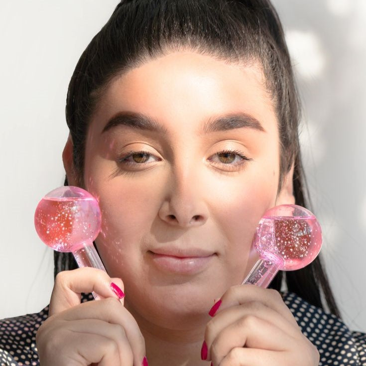 Globes de glace pour visage