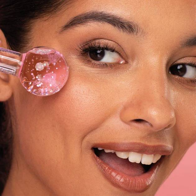 Globes de glace pour visage